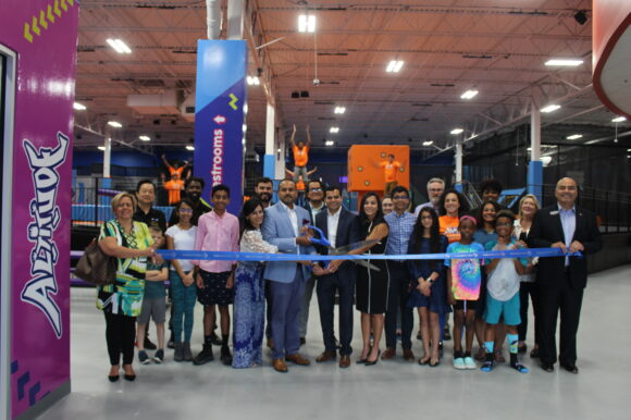 Altitude Lawrenceville Celebrated Jumping into Sugarloaf Mills with a Ribbon Cutting on May 27!